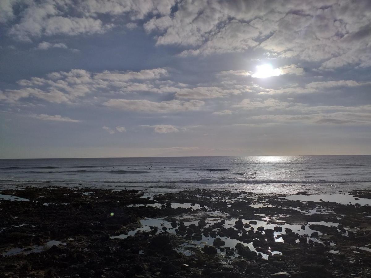 Mar *